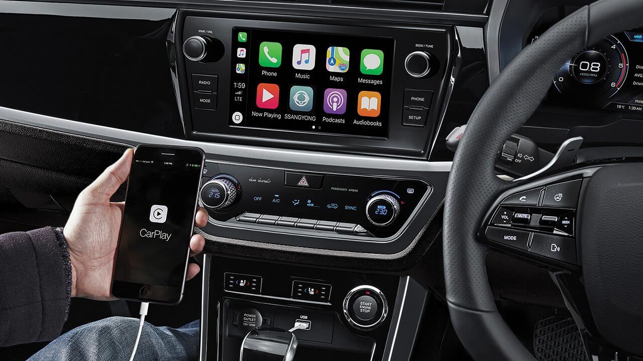 Apple CarPlay & Android Auto